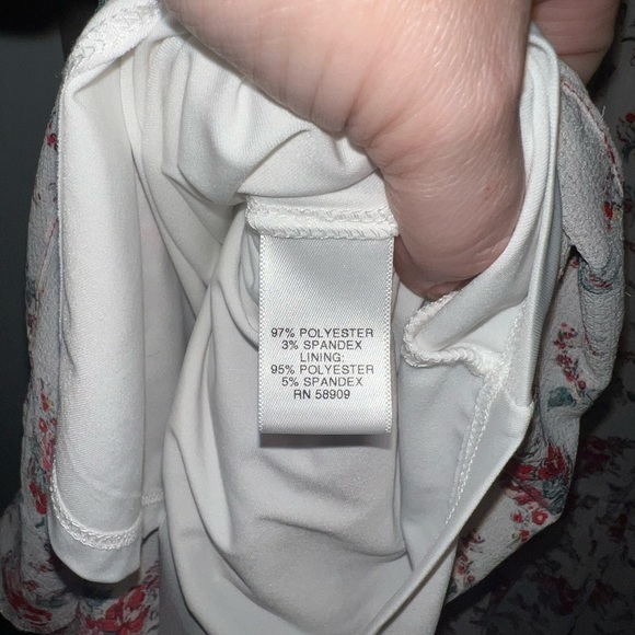 Chelsea & Violet floral skirt sz Large. Fully lined. - Picture 5 of 5